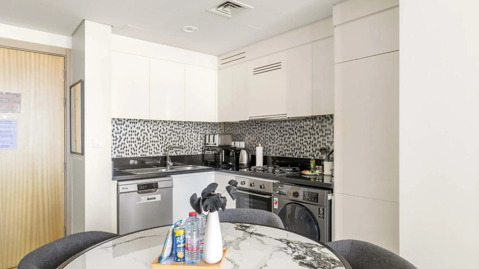 דובאי Silkhaus Elite 2Br Near Safa Park In Aykon City 0*,  איחוד האמירויות הערביות